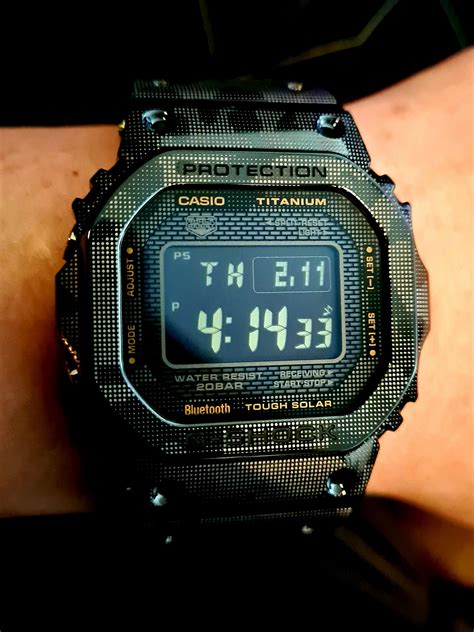 casio gmw b5000 titanium.